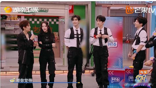 陈星旭在节目里也太真实了，不管是和大家互动还是玩游戏都全情投入。组词环节脱鞋说 