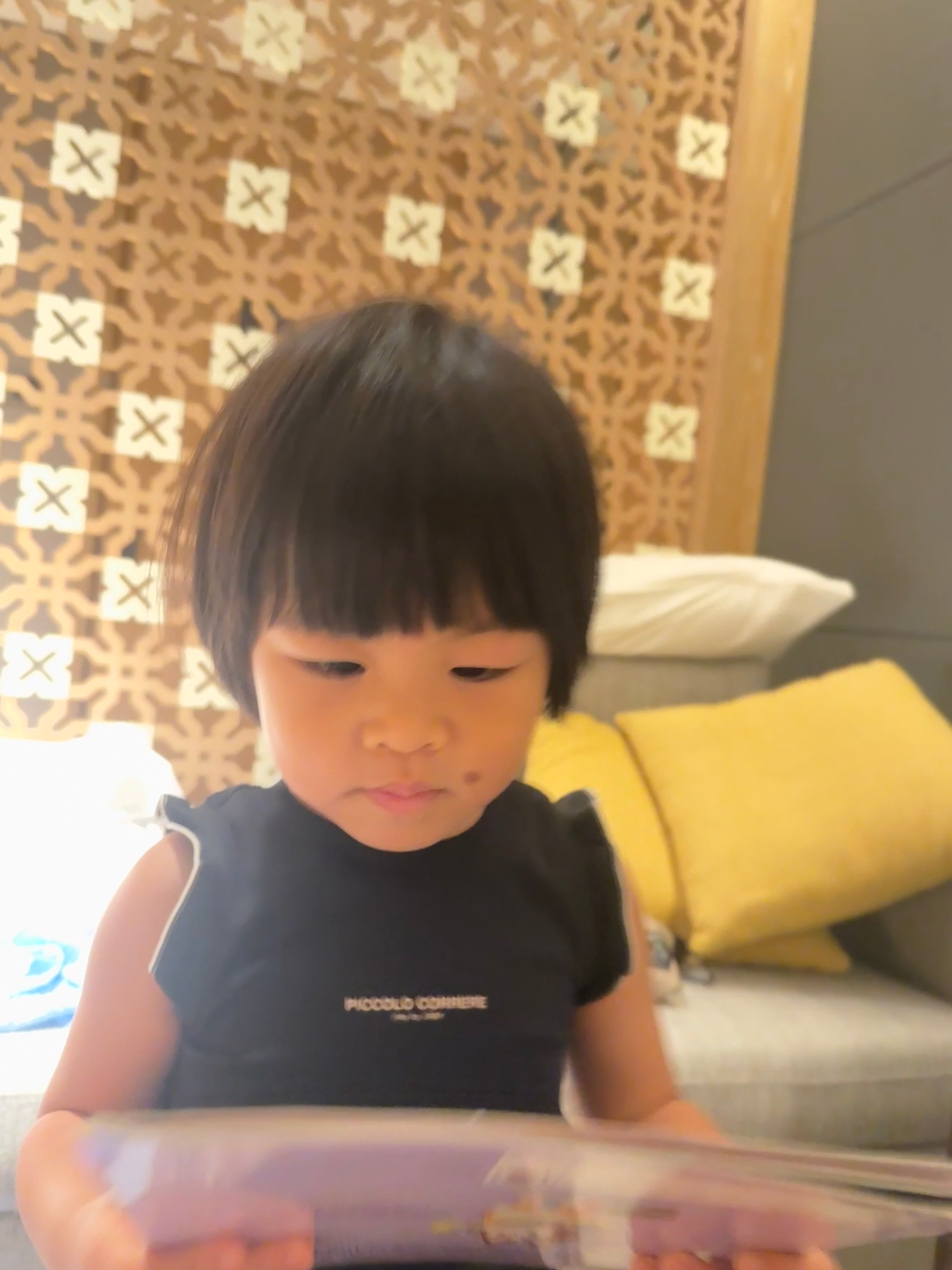 真服了死蚊子咬了球球眼皮 