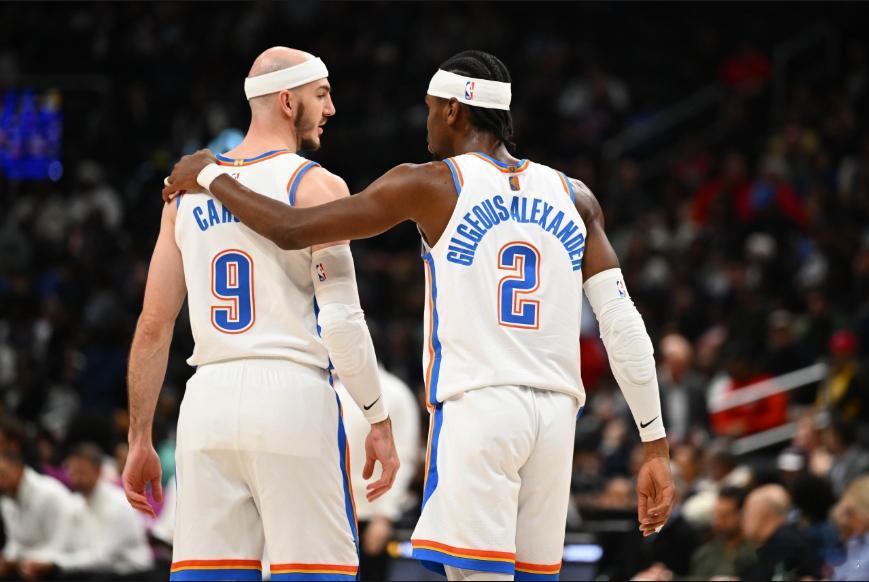 雷霆赛季四杀湖人NBA湖人雷霆 2025-2026 赛季，雷霆（OKC）完成了对