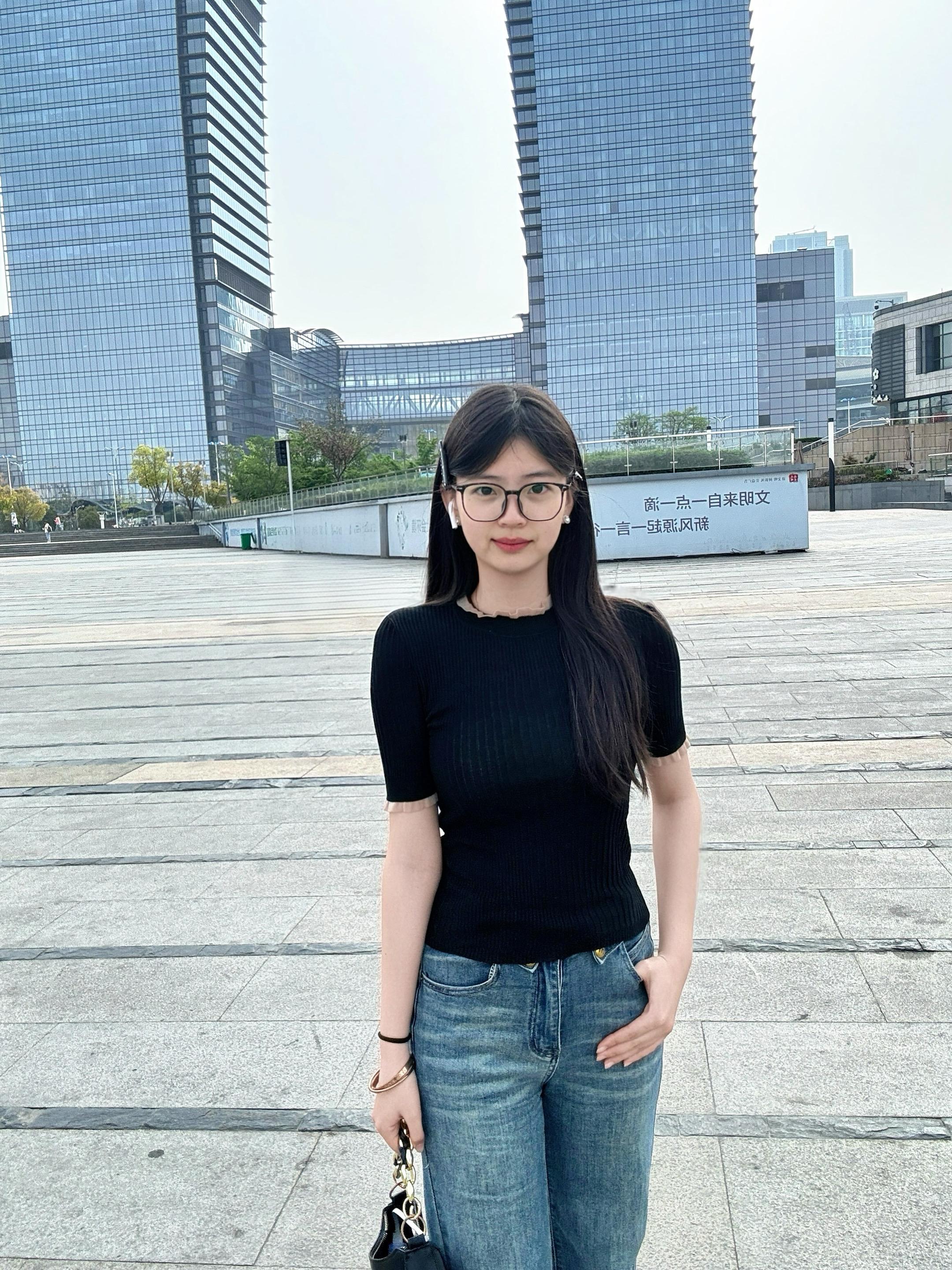 怎么 你的一厢情愿我也要负责吗