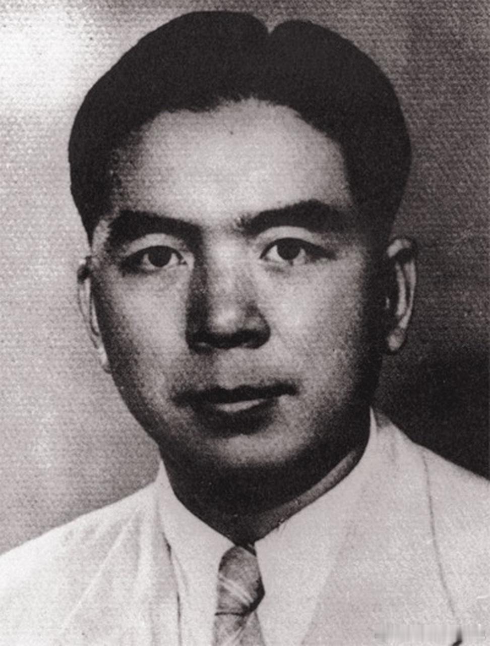 人们常说 “包拯的遗产养了后代一千年”，可包拯一生清廉，穿布衣、拒收端砚，临终仅