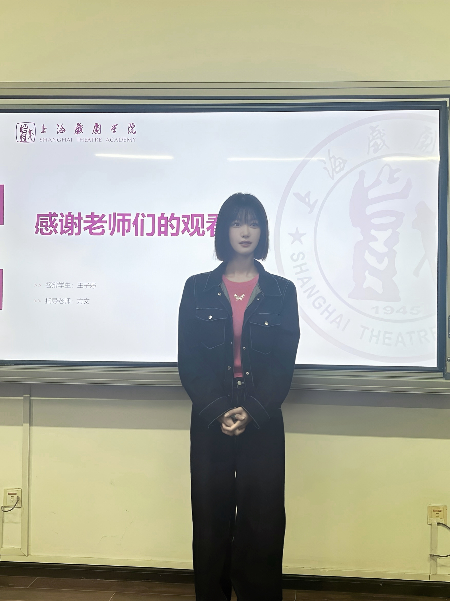 答辩结束啦🔚这一刻感觉好像有了临近毕业的实感再次回到学校一种不舍的情感涌上心头