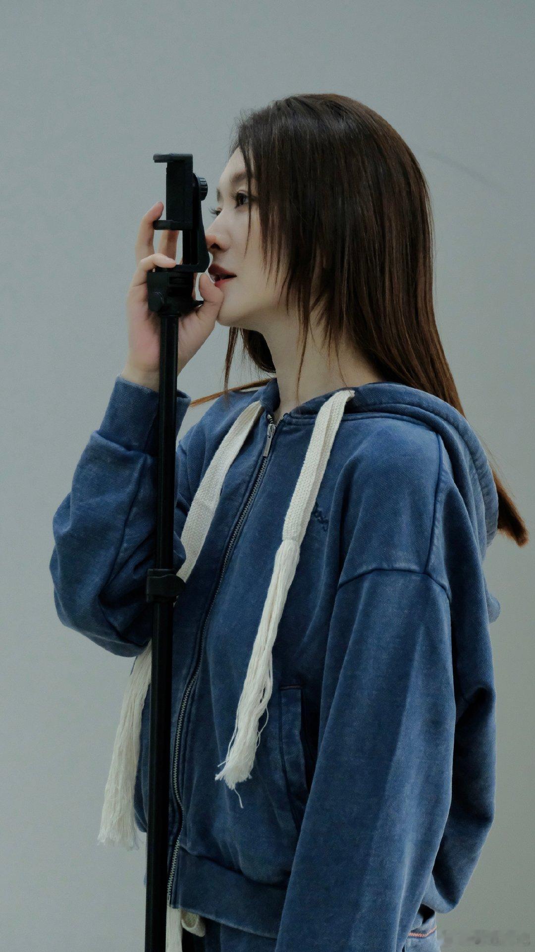 李小冉在各地文旅跳心愿便利贴李小冉跳到了各地文旅热度持续暴涨！心愿便利贴舞台一路