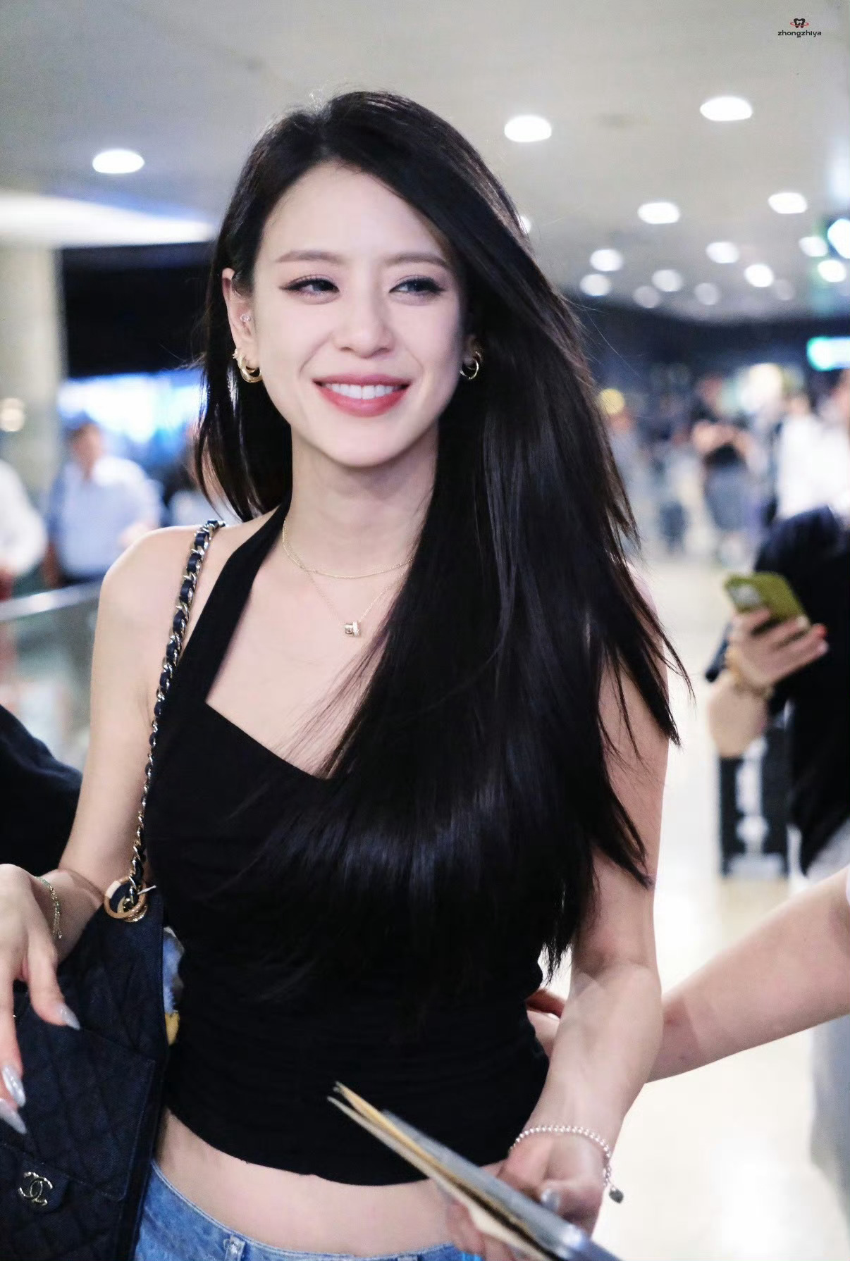 江语晨九年婚姻活成丧偶式育儿，一个人在美国带俩娃熬了那么久，好不容易离婚了回国重