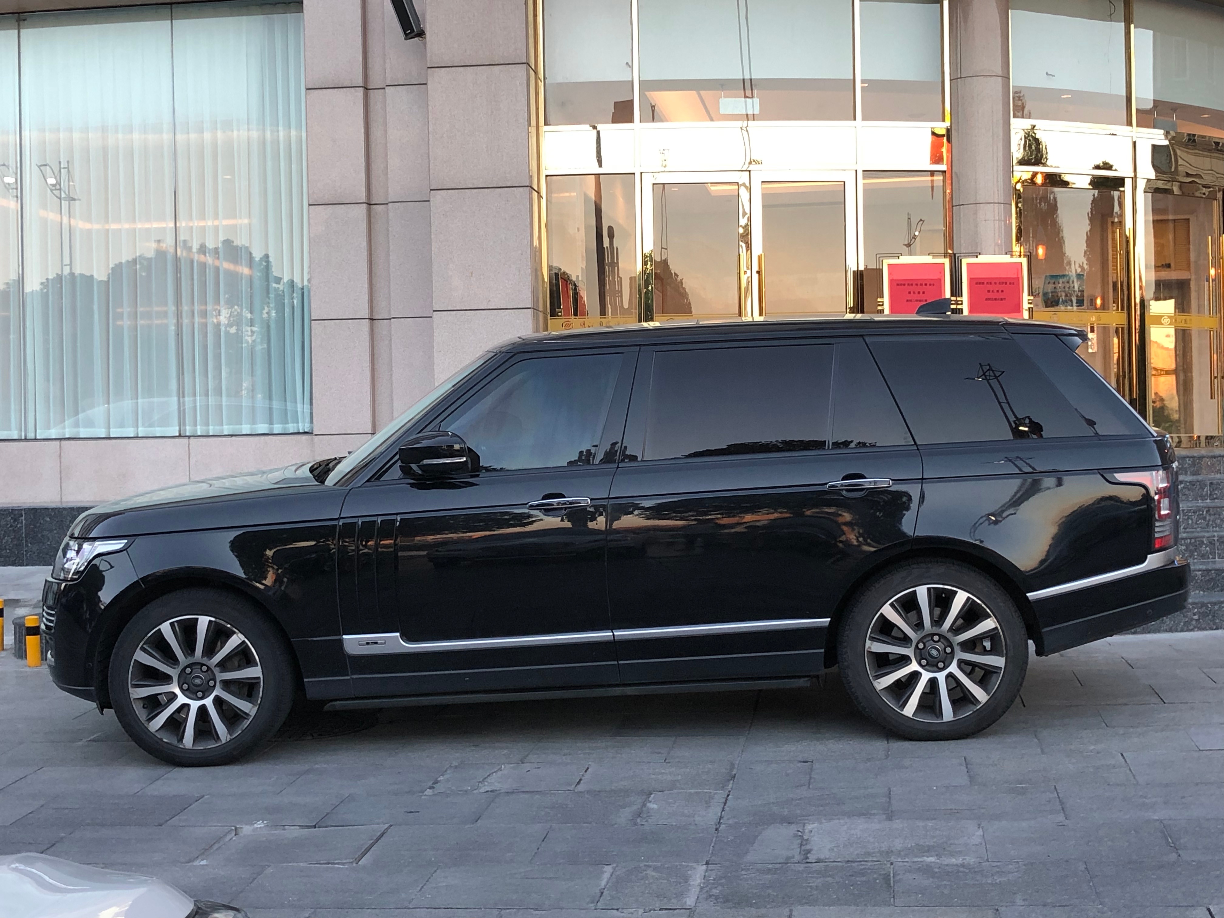 汽车汽车街拍我与汽车的日常路虎揽胜 路虎揽胜5.0 V8 安康