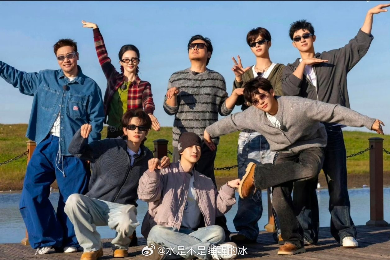 这几天刷《现在就出发4》的瓜真是刷得我心累。一会儿说大换血，沈腾白敬亭留守，范丞