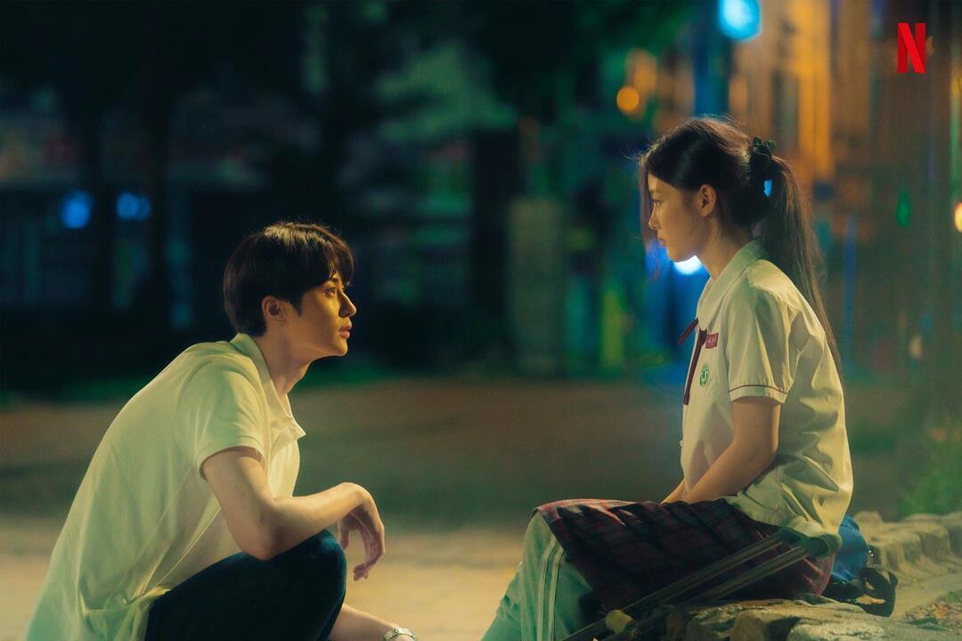 边佑锡这个芳心纵火犯总是能唤醒恋爱细胞，重温《20世纪少女》依然心疼心伤，青春伤