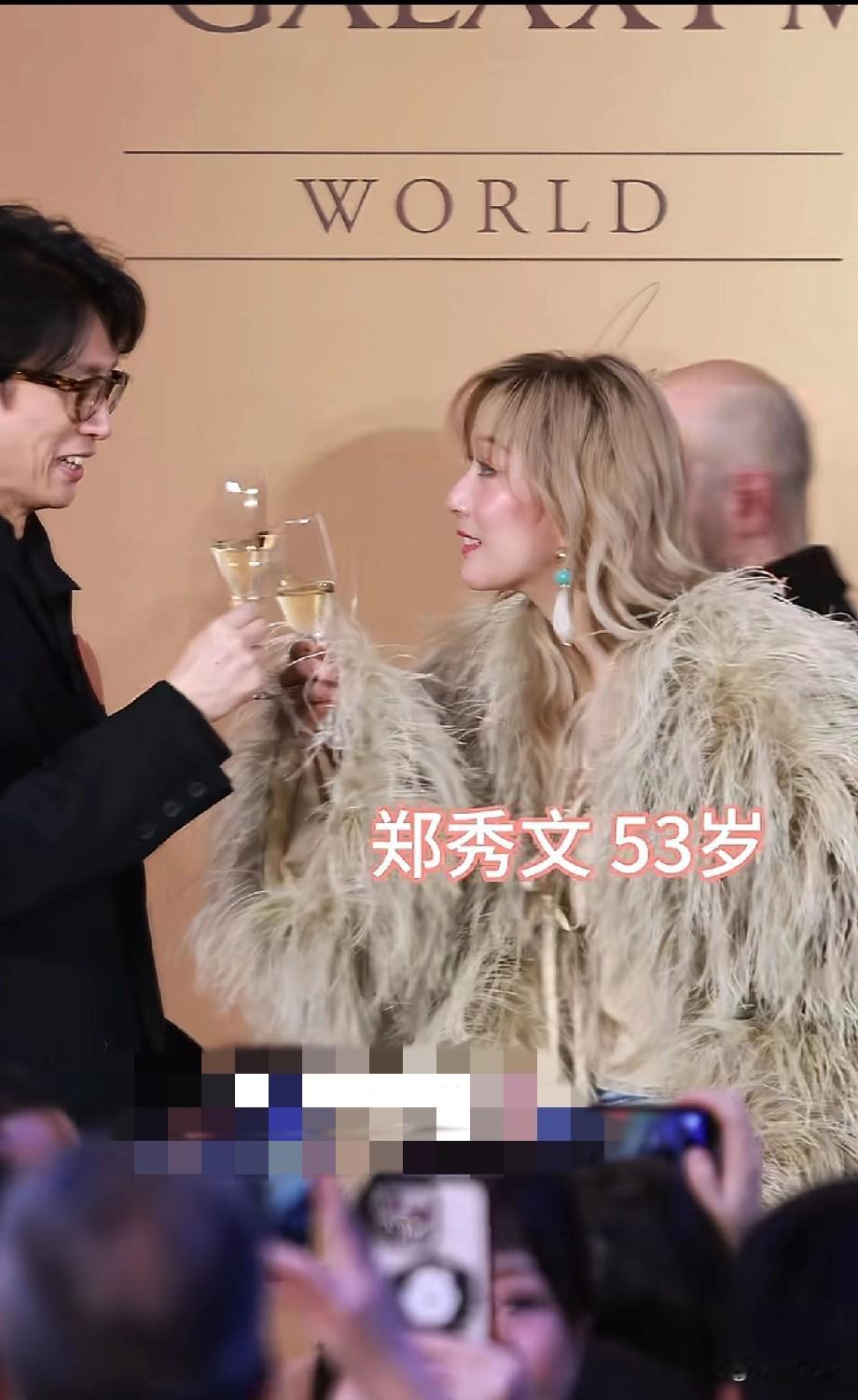 郑秀文逆龄生长～53岁看起来顶多30多， 郑秀文好洋气啊，洋气时髦了一辈子的女人