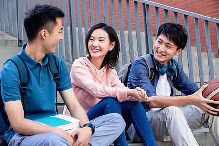 上大学如何选专业？推荐 “三类首选”、“三类慎选”专业。三类首选：①医学医药类为