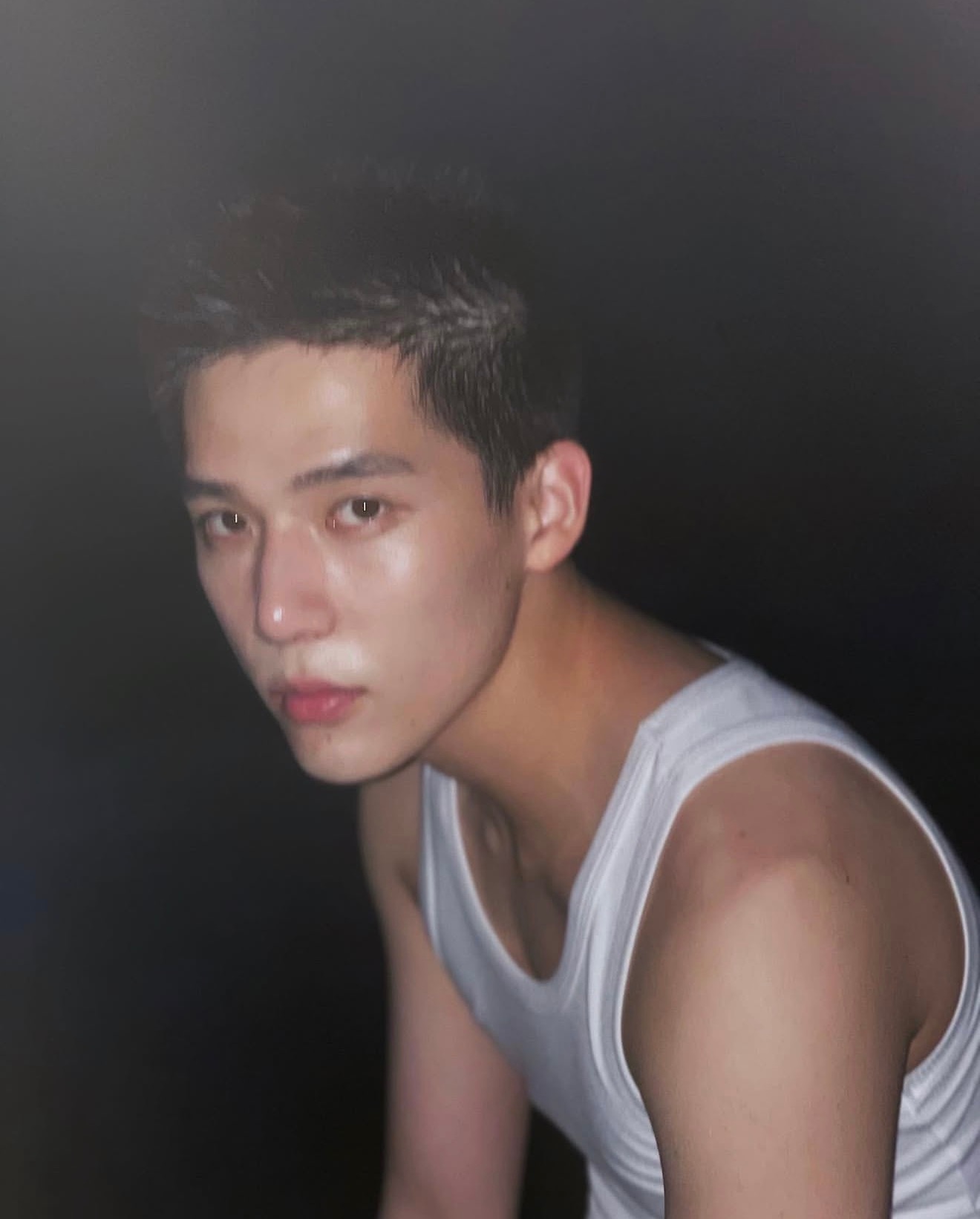 王安宇/waybuss·王安宇28岁庆生照