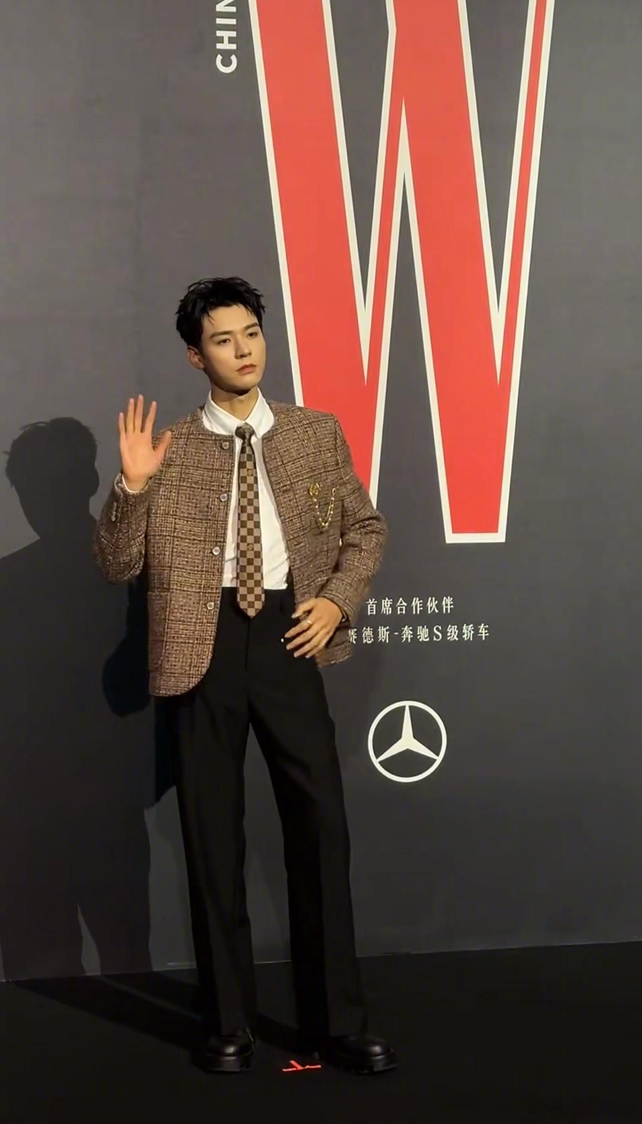 男明星W盛典红毯生图龚俊、檀健次、白敬亭、井柏然、刘昊然、侯明昊、张康乐、周深、