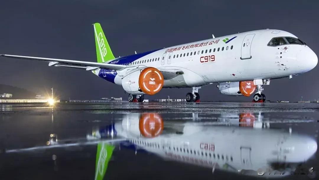 C919大飞机，拿下国际适航证开始突破
中国商飞C919目前已经收获1200架以