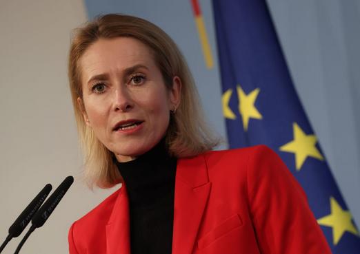 特朗普一定要拿下格陵兰岛，欧盟外长“借酒浇愁”
 
据“政客新闻网”欧洲版报道，