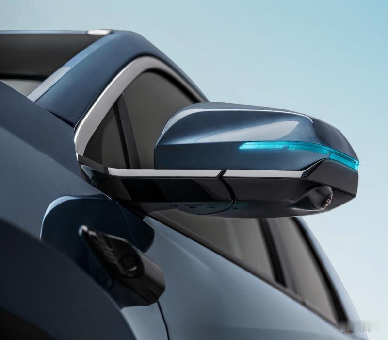 吉利第四代博越 L 小蓝灯版刚上市，真的太懂家用车用户了。限时价11.99万把3