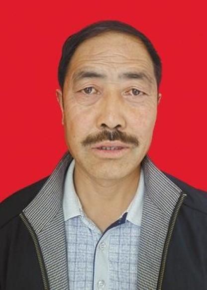 非亲非故赡养33年！陕西普通村民的善意，温暖了四代孤寡老人晚年
 
陈万明，男，