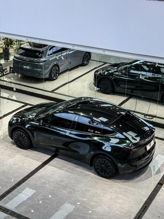 帅我一脸，我说这是奔驰原厂色，竟然没人信？