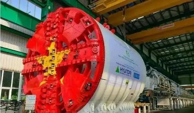 越南这轮基建是实打实在推进，不是纸面计划：修地铁和高铁隧道要用的盾构机已经采购落
