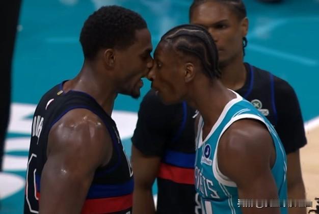 NBA最近大家的火气都有点大啊！说打就打！