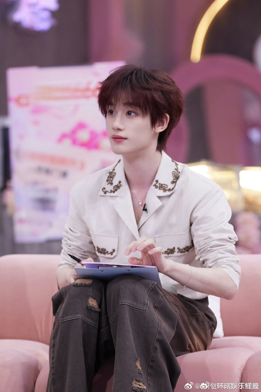 你好星期六AI大考验《你好星期六AI大考验》迷雾之下，丁程鑫、杨迪能揪出“负心人