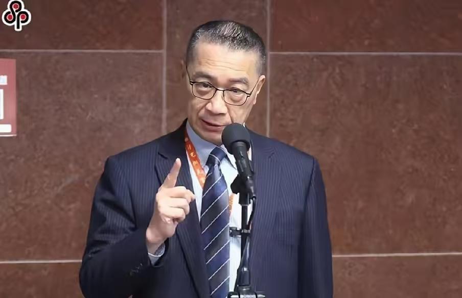 继台湾没有“光复节”，徐国勇再次抛出了中华文化是台湾文化的一部分的不当言论！
