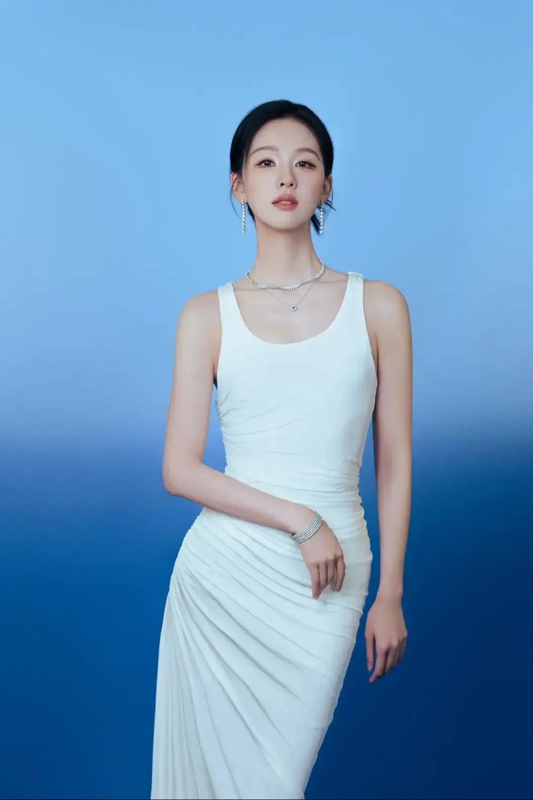 陈都灵