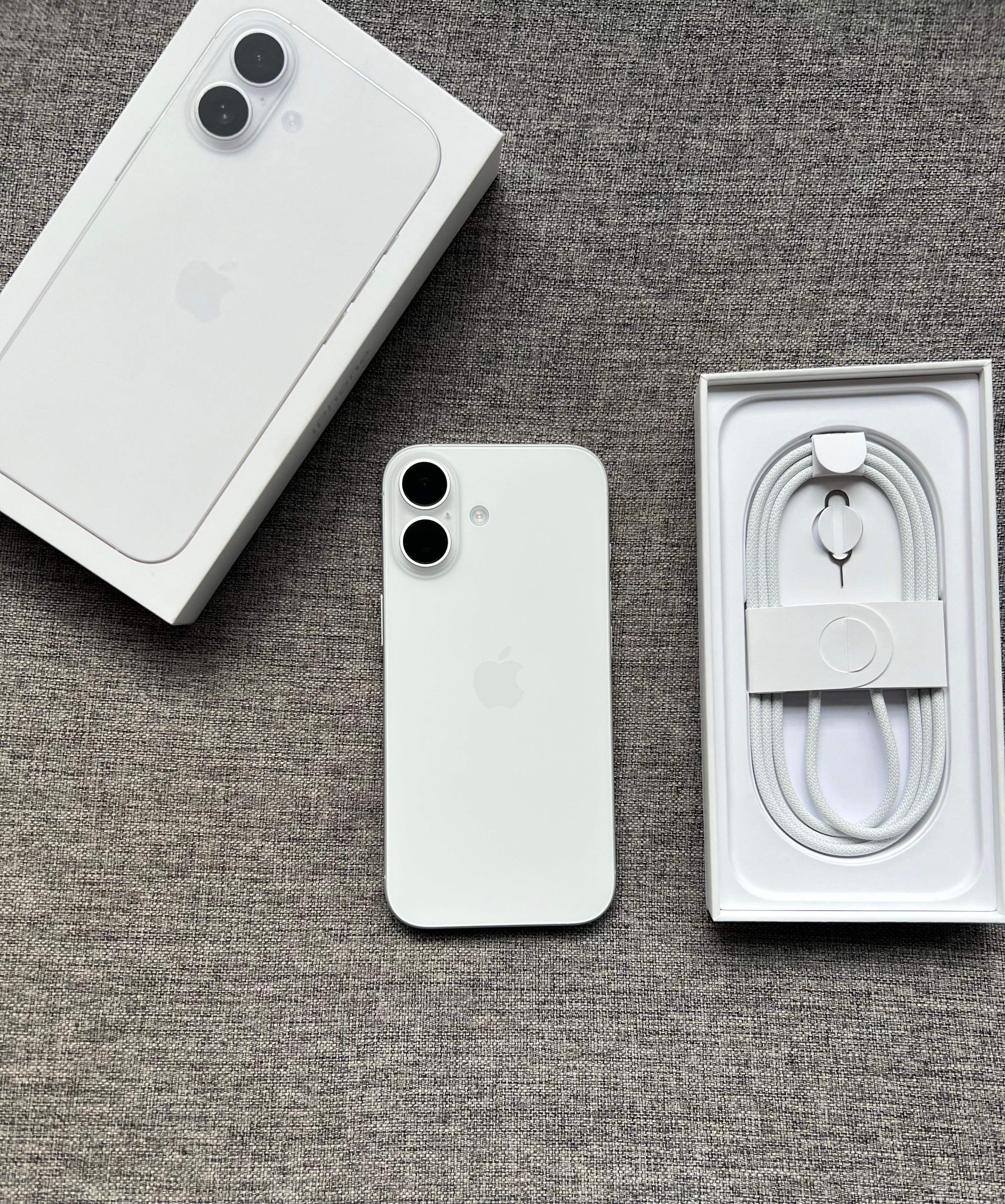 iPhone17 512G 白色，99新全套，三星屏，🔋仅循环3次，效率100