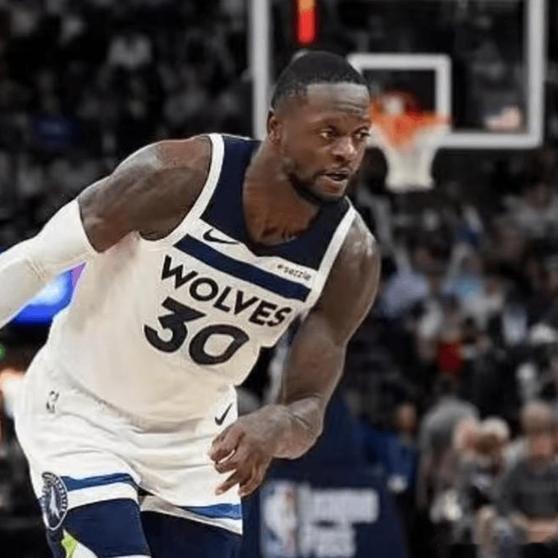 《森林狼如今进退两难全怪两年前若没换戈贝尔现在的阵容太梦幻》看着森林狼现在的工资