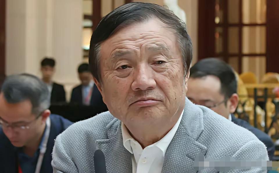 当无数企业将上市视为终极目标时，华为却始终与资本市场保持距离。这种“逆流而动”的