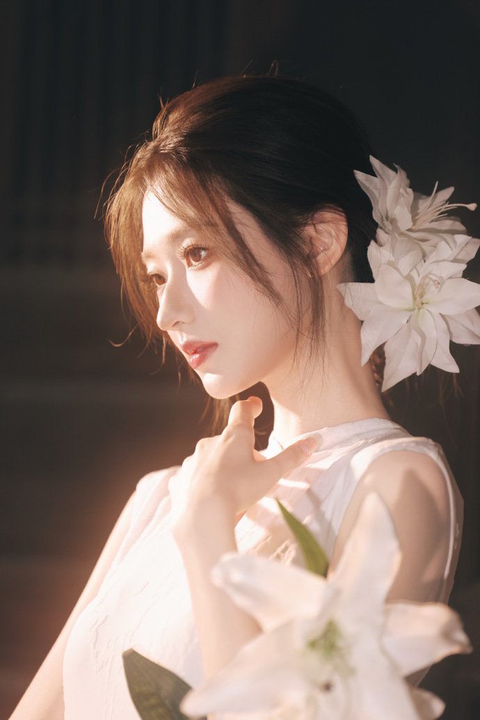杨雨潼我的漂亮小众女星深耕作品低调营业的杨雨潼，算得上内娱颜值演技双在线的小众宝