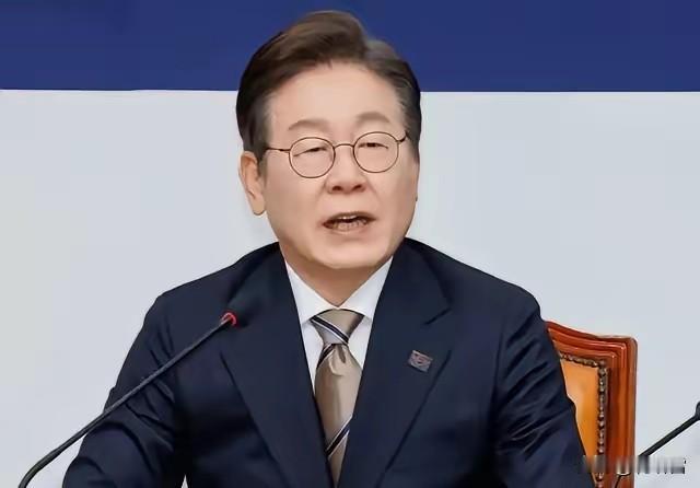 祸不及妻儿，李在明真是心眼和格局太小了。当年尹锡悦在位时，人家都没拿他法办，更没