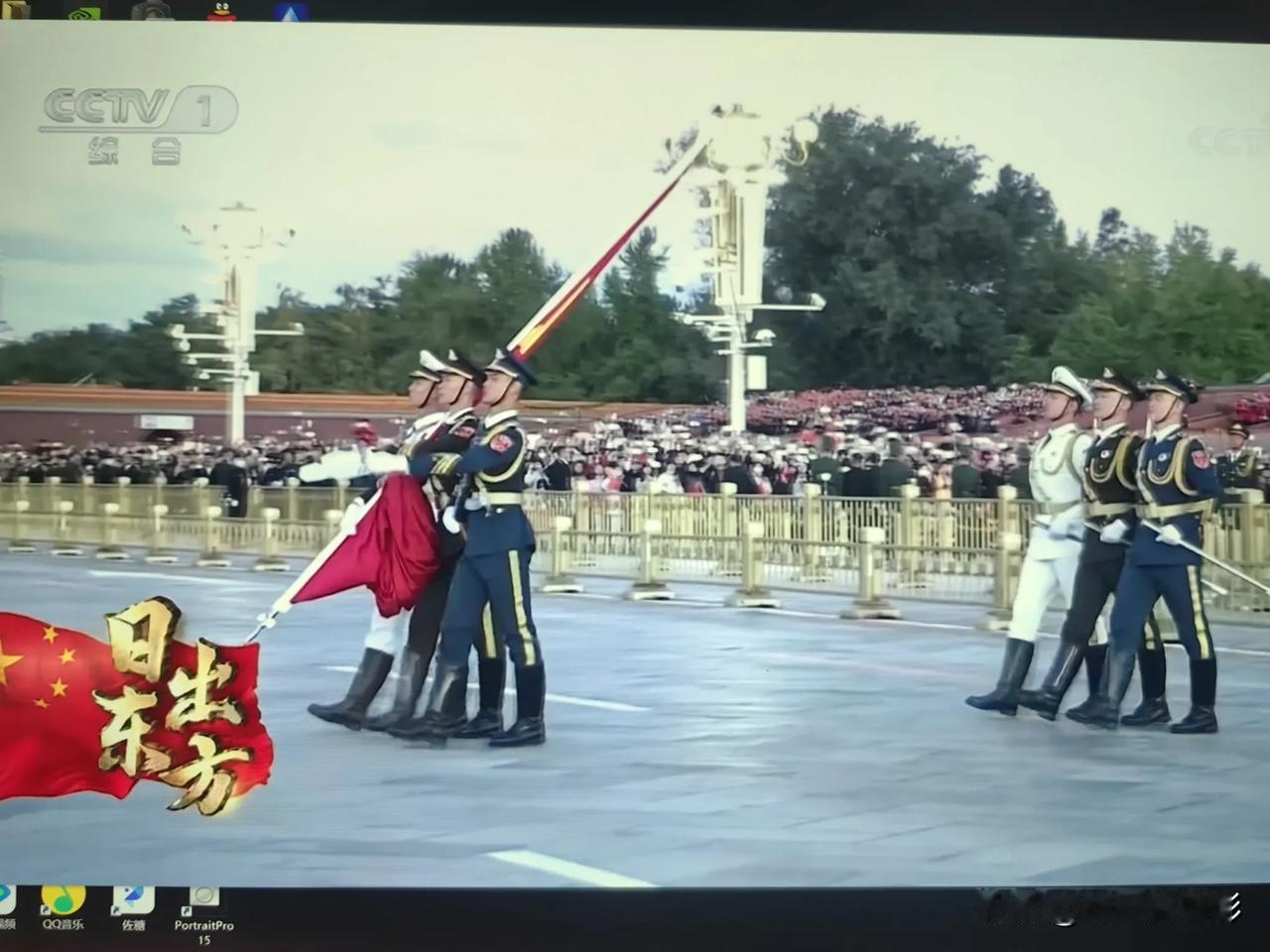 为了国庆升旗，我们彻夜守候