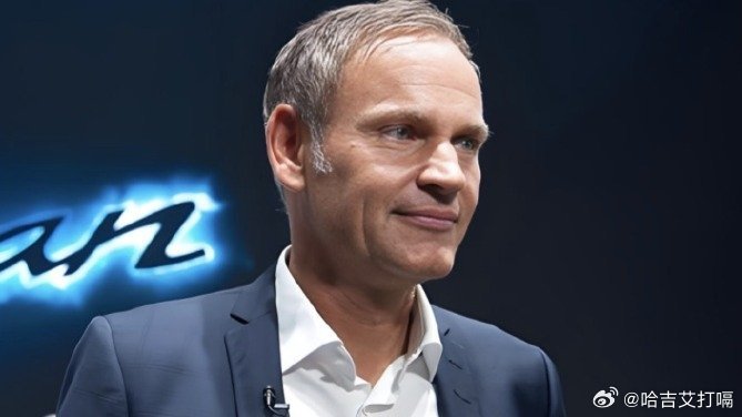 凤凰新闻【大众CEO罕见发声：德国车企应借鉴中国的规划模式】IT之家3月22日消