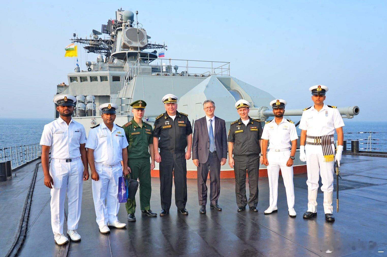 543“萨波什尼科夫元帅”号无畏级护卫舰昨天抵达印度维沙卡帕特南 ， 将参加印度