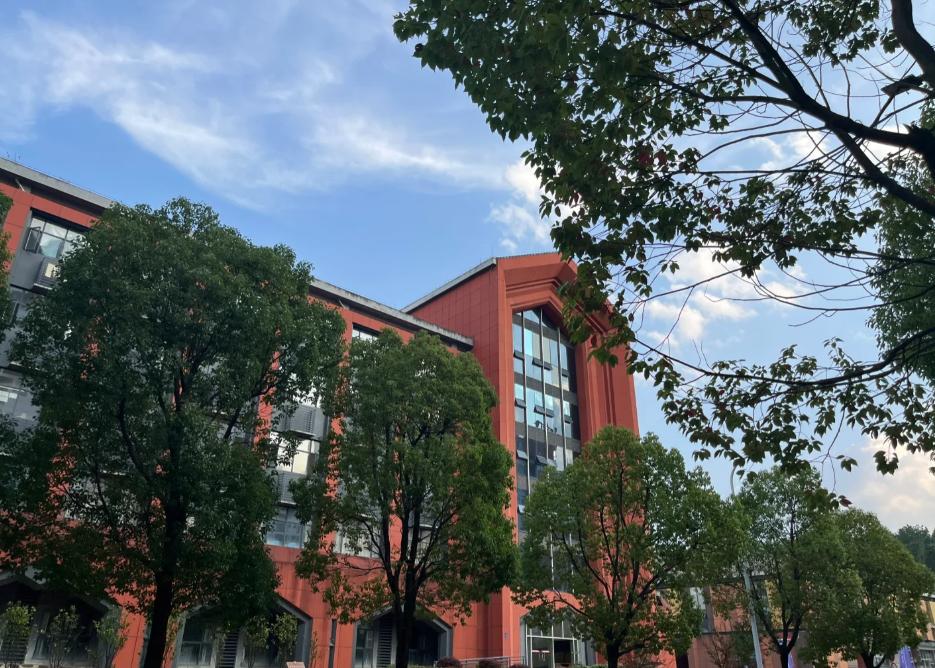 公积金大改！买房修房都能用啦
亲爱的朋友们大家好，我是海林小百科，今天我们来看看