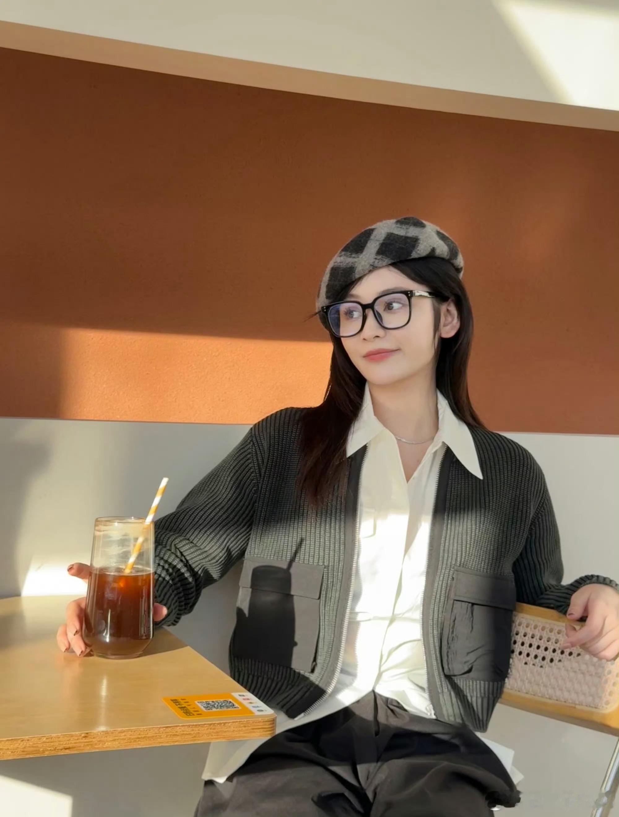 两小只周末约会别迟到啦[奶牛猫][兔子] ​​​
