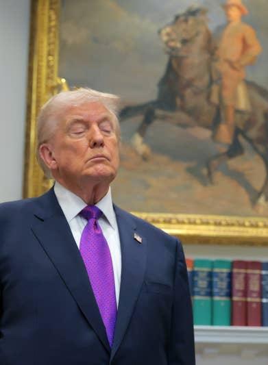 世界上最大的军事集团北约已经失控，成员国各行其事。本来美国在北约具有领导权和决策