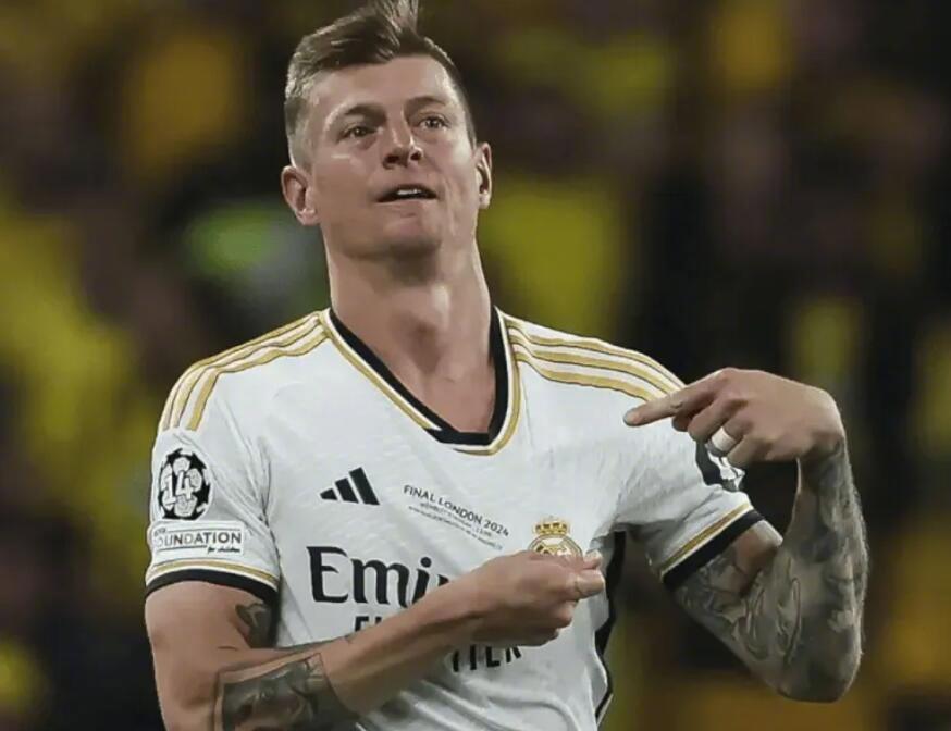 【克罗斯：巴萨也许能赢得联赛，但无法在国际赛事中夺冠】前皇家马德里中场、德国传奇