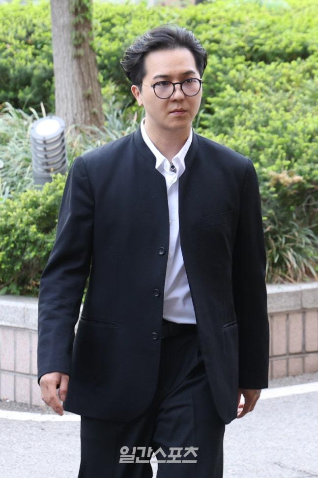 检方请求判处“懈怠服役嫌疑”宋旻浩1年6个月有期徒刑 韩国时间21日上午10时，