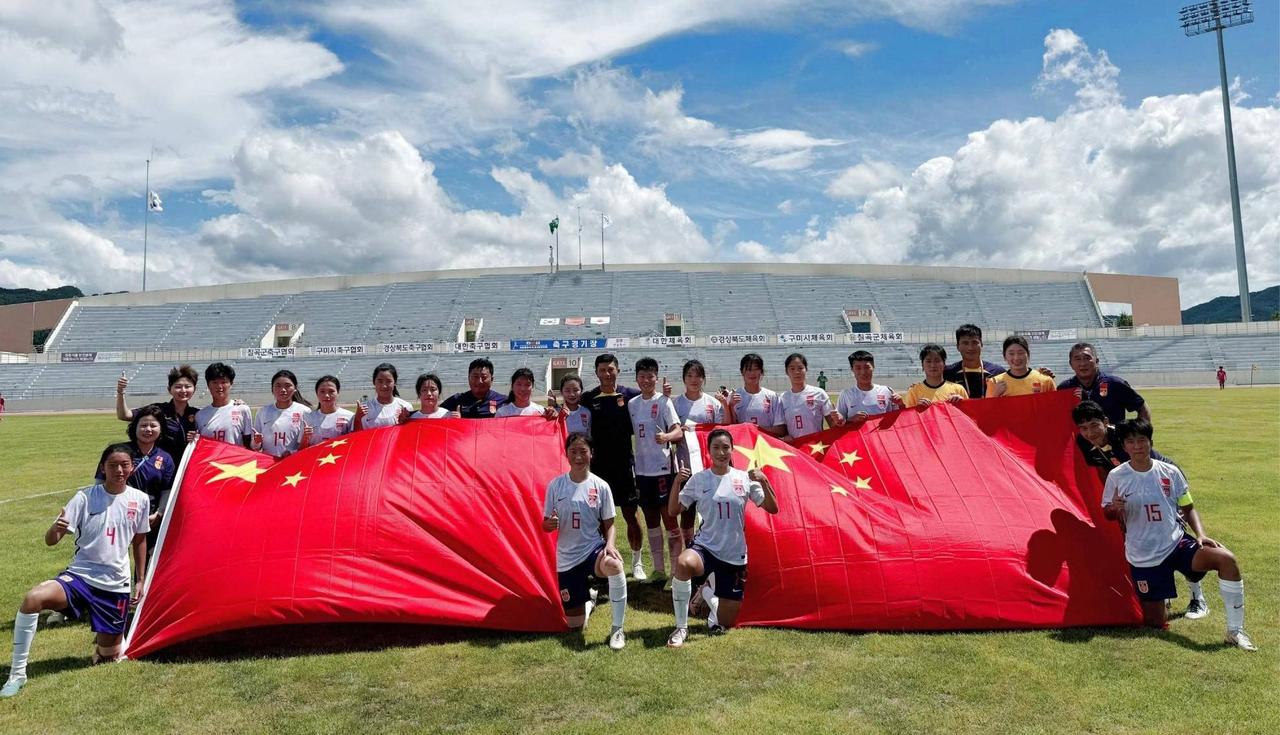 中国U18女足客场轰出12‑0悬殊比分，就像一把利刃直接刺穿对手防线，当地时间8