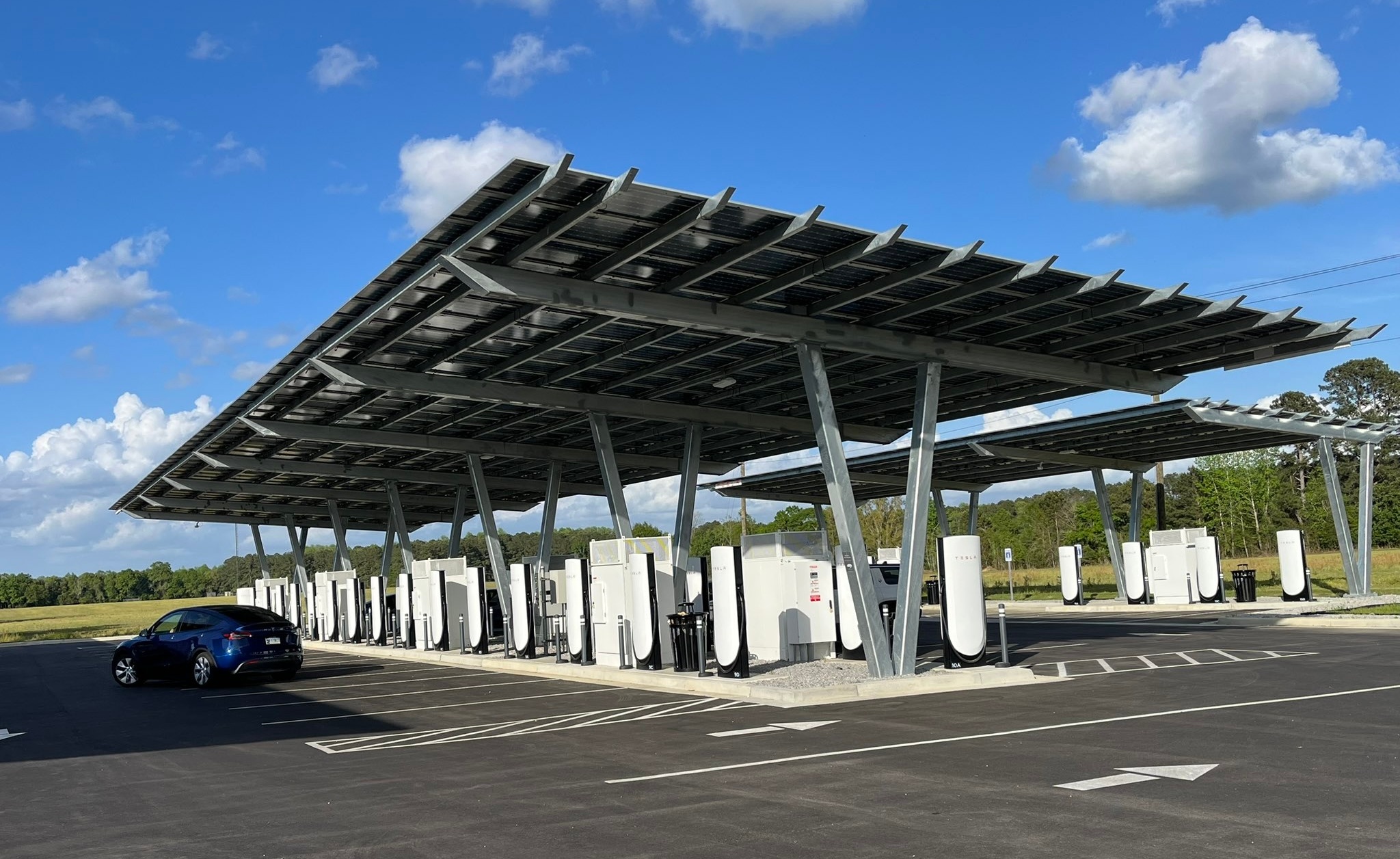 中办国办发文力推建筑光伏一体化与新型储能建设4月22日，中共中央办公厅、国务院办