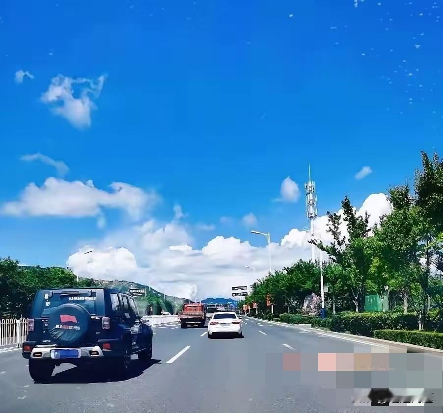 提前通知一下，
大家好有个心理准备。
明天8月4号，就正式进入中伏第十一天了，而