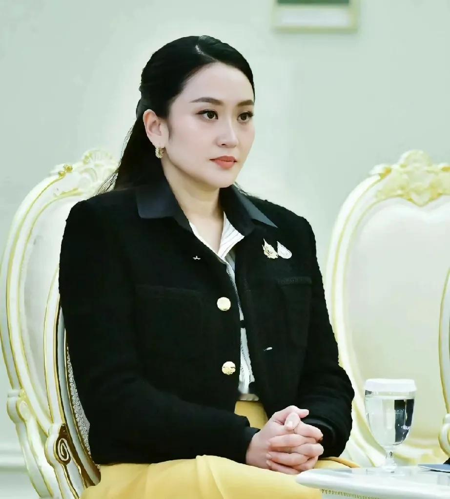 佩通坦不仅输的彻底，她还成了整个为泰党的罪人！
最新消息，泰国最大党派人民党，不