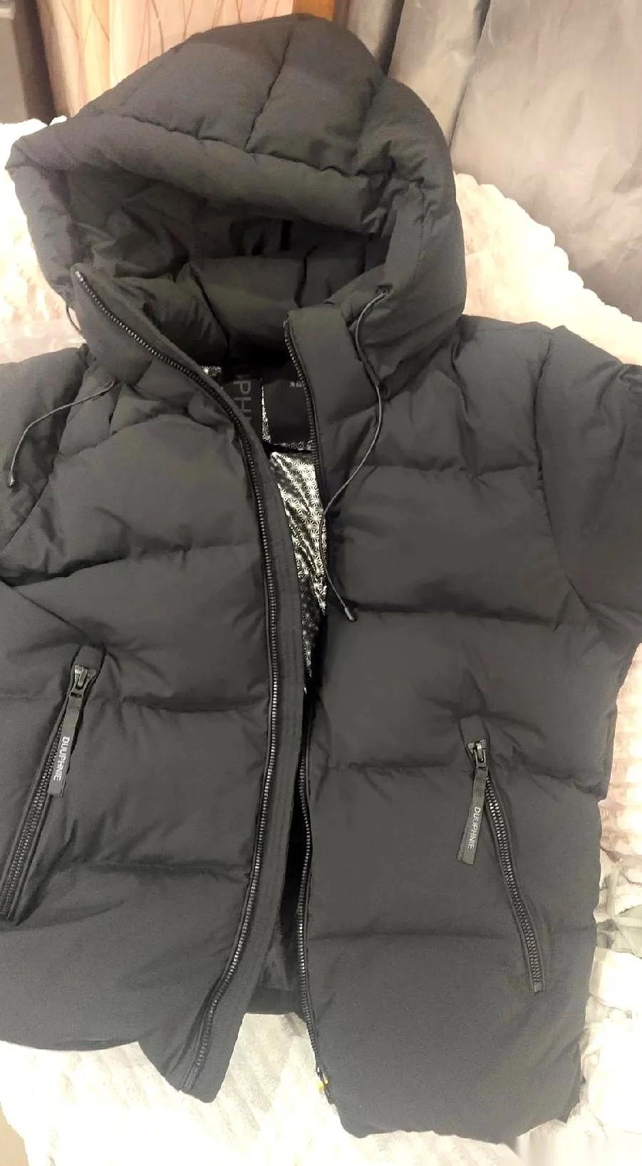 我就想问问，

   今年的羽绒服商家，

   是不是觉得我们消费者又好骗又闲