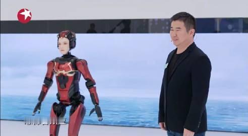 周鸿祎说机器人没必要长得像人 特别认可周鸿祎所说的话除非是机器人女友，其实机器人