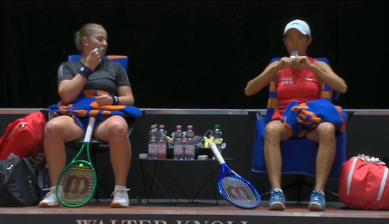 张帅肯定行，今晚她和奥胖在1/4决赛巳经2-0横扫对手，晋级半决赛了。
她和奥胖