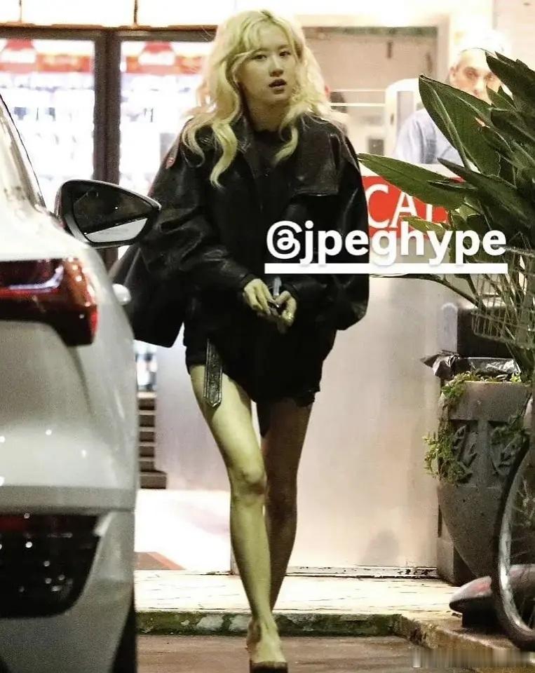 离开韩娱包装以为她磕了 ​​​