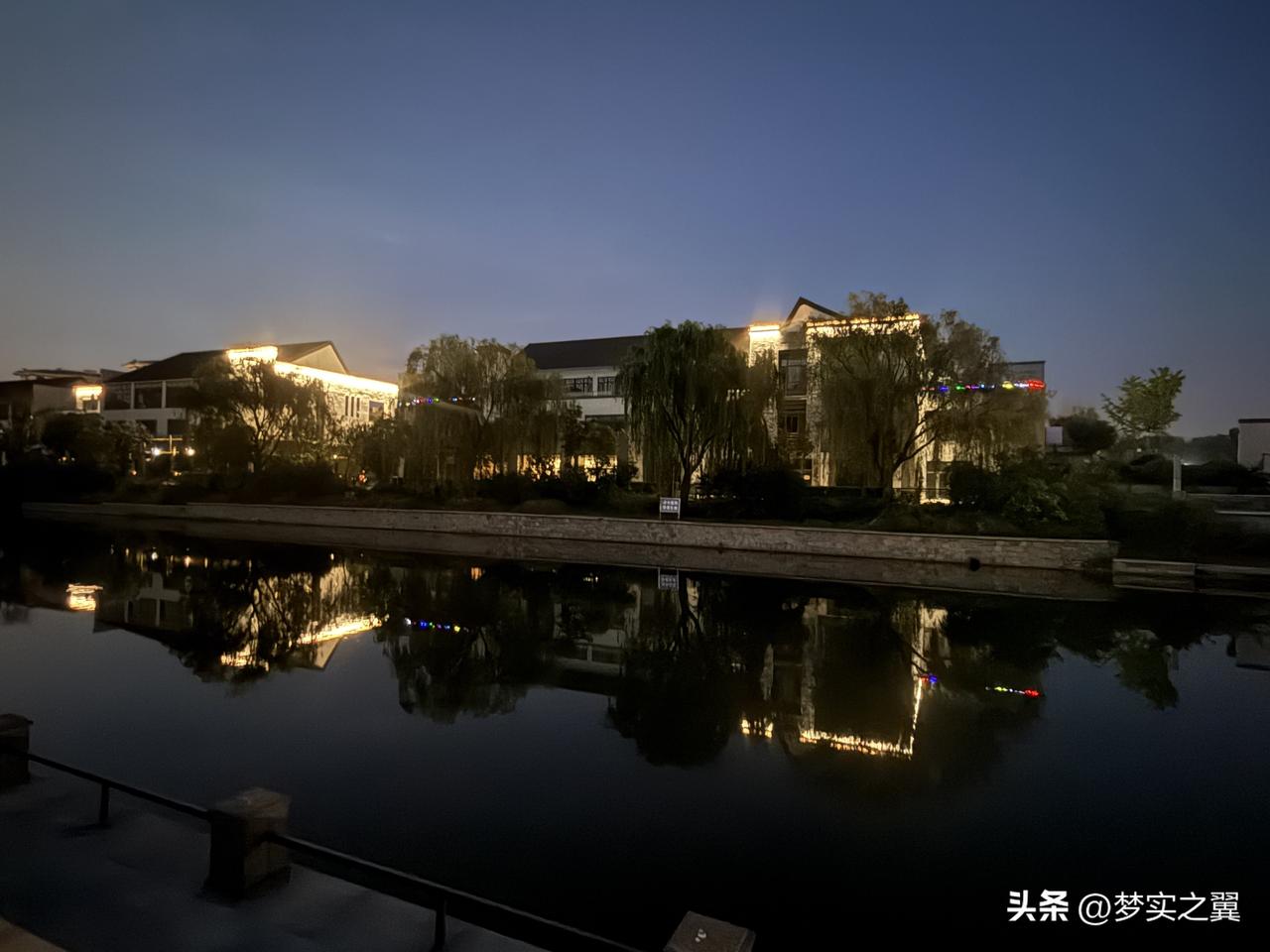 【小对联】
上：孕反；
下：……？