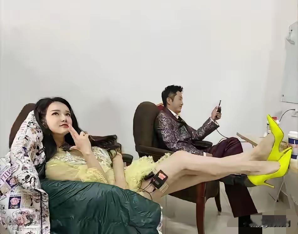 太狠了，以一人之力干趴了2亿资产的老公。邹市明老婆，冉莹颖哪里有一点儿淑女形象，