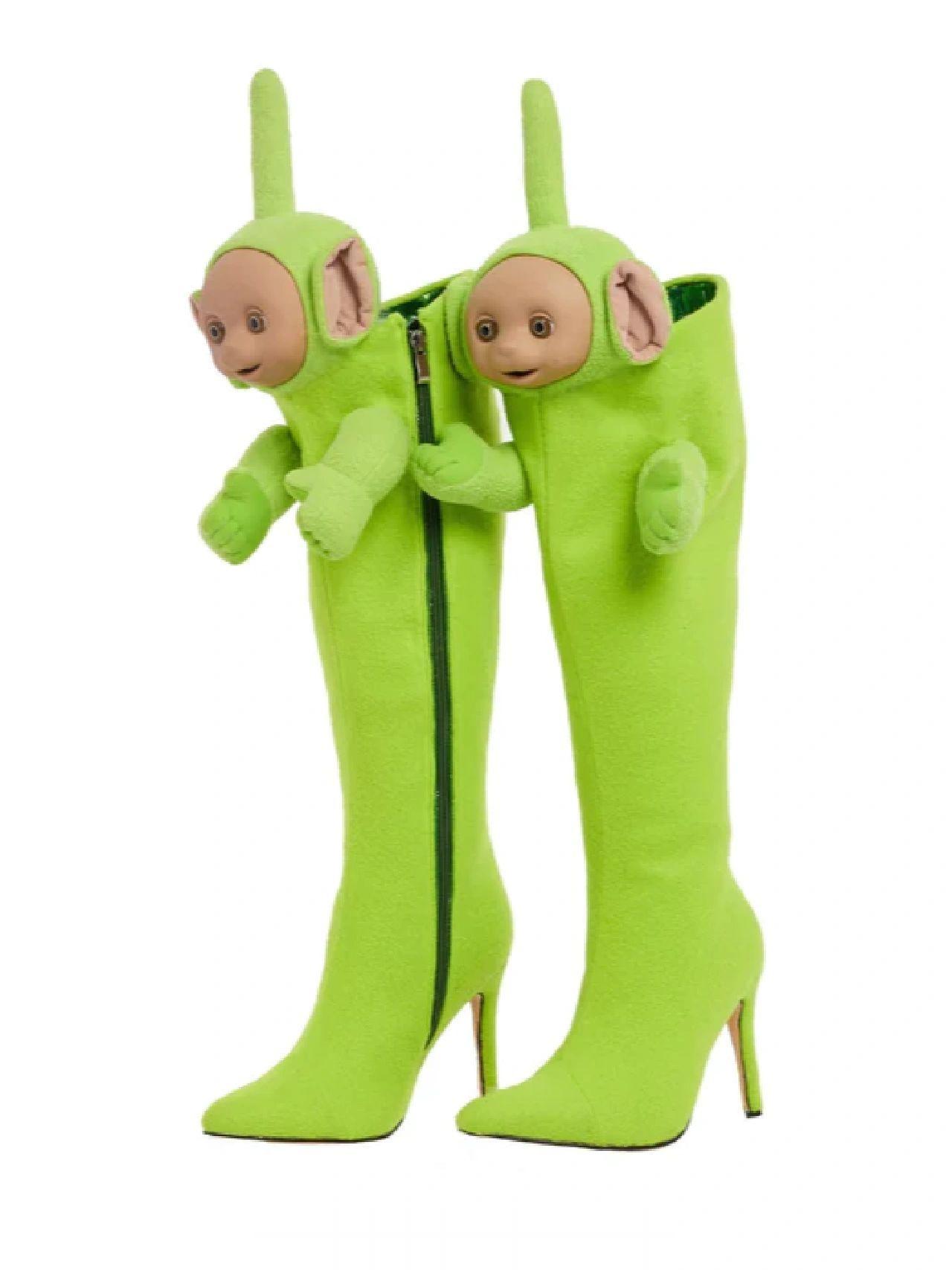 英国设计师 Christian Cowan 打造了一双价值 2,000 £ 的天