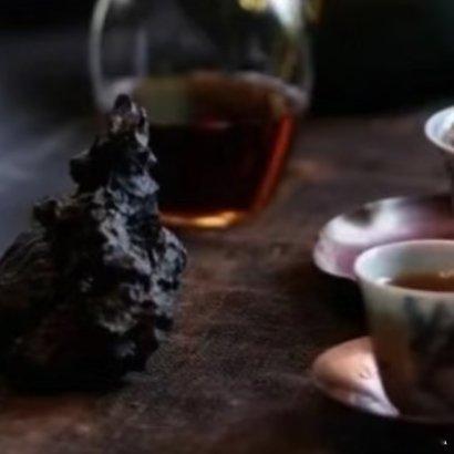 每日一善，不求回馈。市场起起伏伏，守住内心温柔与克制，不贪不义之利，不损他人之心